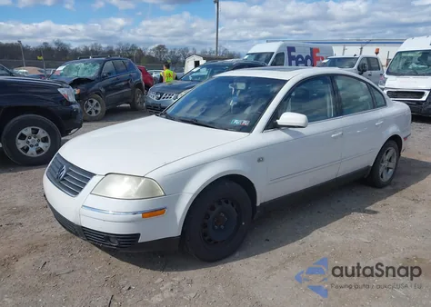 2004 Volkswagen Passat Glx из США, поврежденный, VIN WVWRH63B64P150935